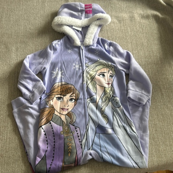 Frozen Elsa and Anna one piece costume/pajamas Size 4. NWT. - Picture 6 of 8